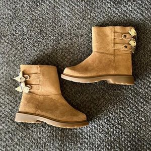 UGG Girls Star Boots
